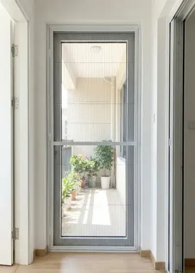 Установка распашной сетки